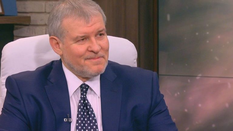 С 497 гласа за и 1 въздържал се Румен Христов