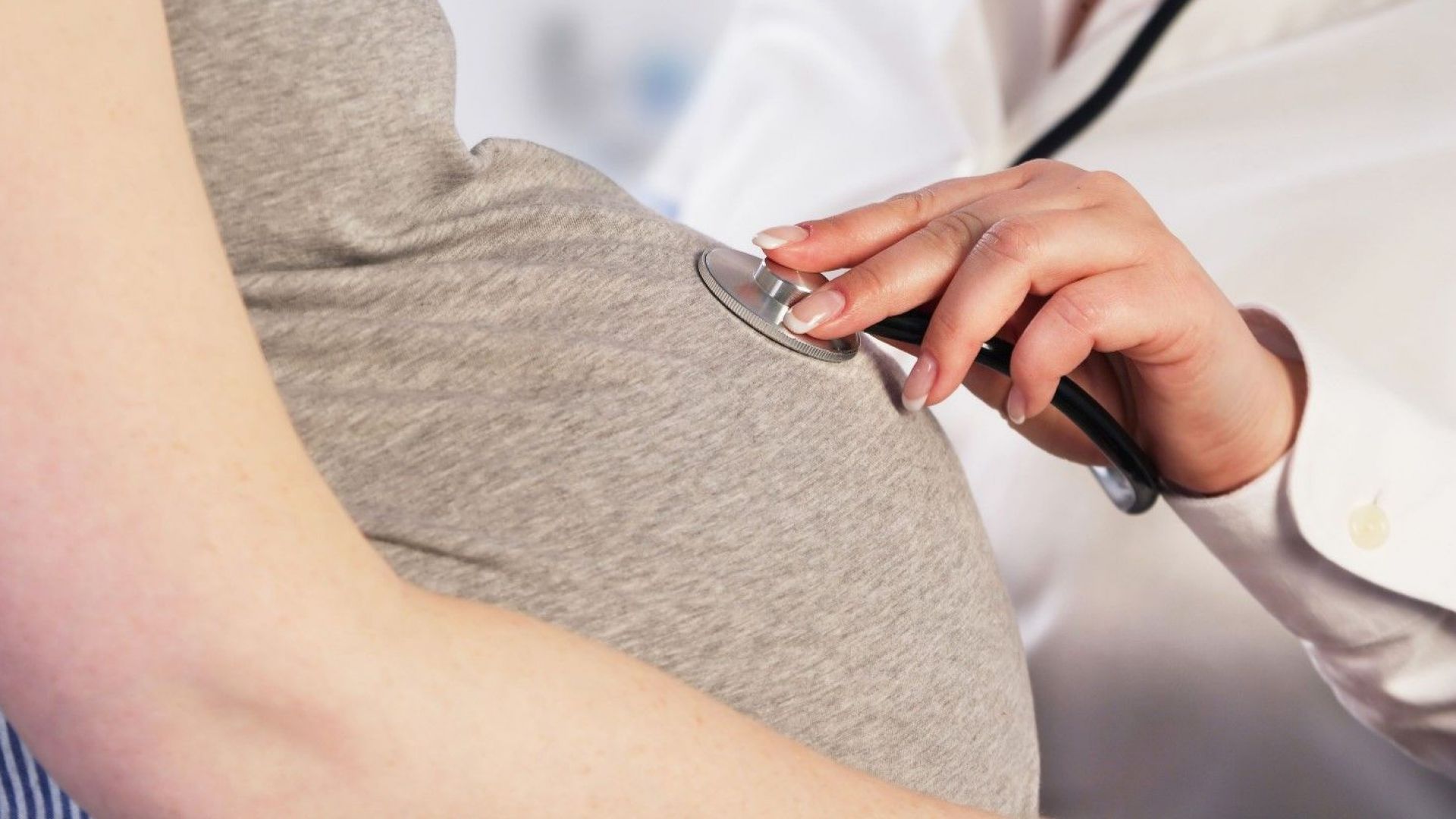 Няма пречка бременни да бъдат имунизирани срещу Covid-19, след преценка от лекар