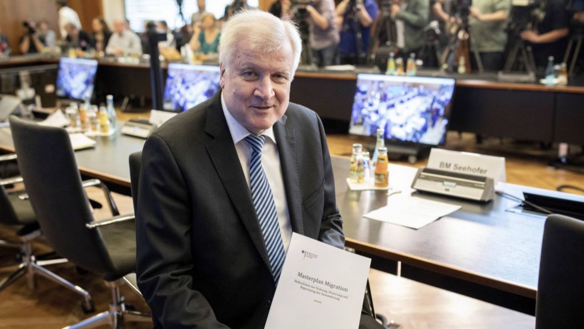 Европейската комисия ЕК призова да се сложи край на удължаването