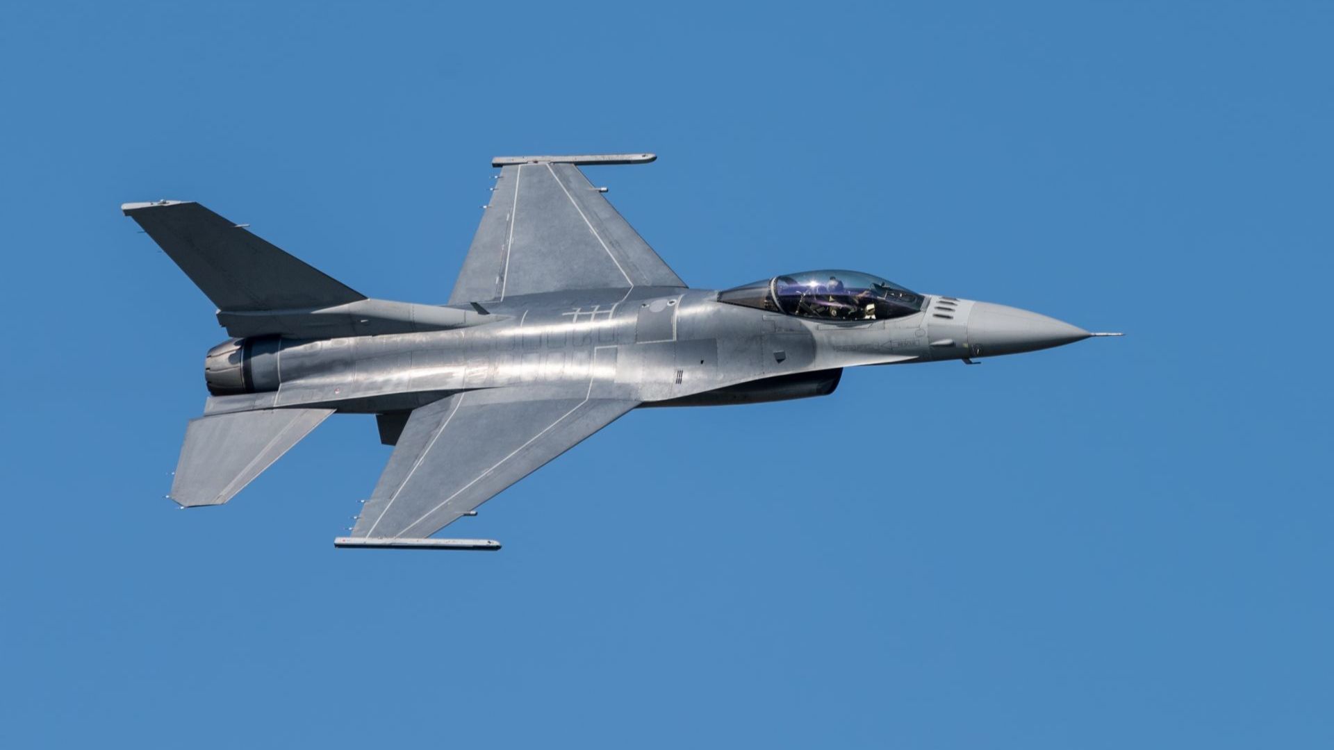 Словакия купува американски изтребители "F-16" вместо шведските "Грипен"
