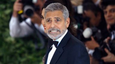 "Форбс": Боксьорът Мейуедър и Джордж Клуни са най-високоплатените звезди през последната година
