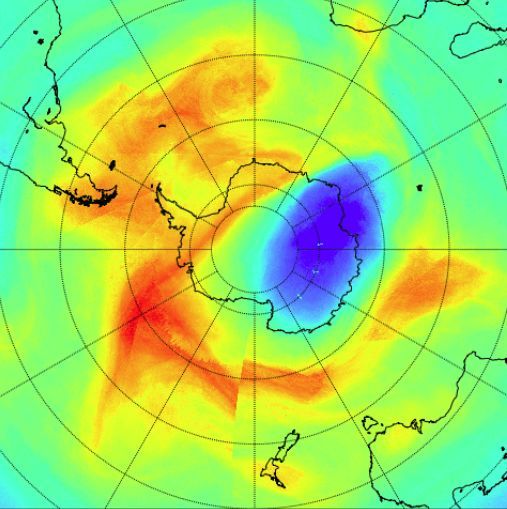 Озоновата дупка е открита през 1980 година над Южния полюс