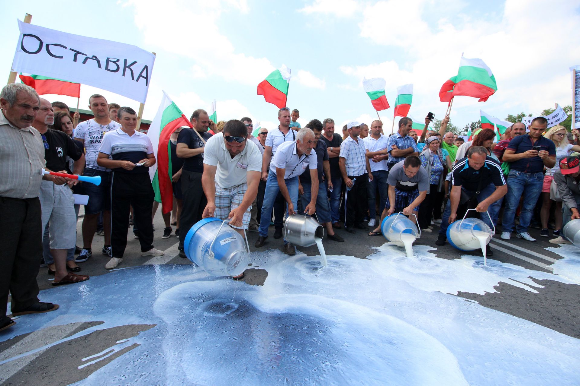 Фермери протестираха на главен път София – Варна в района на великотърновското село Шереметя