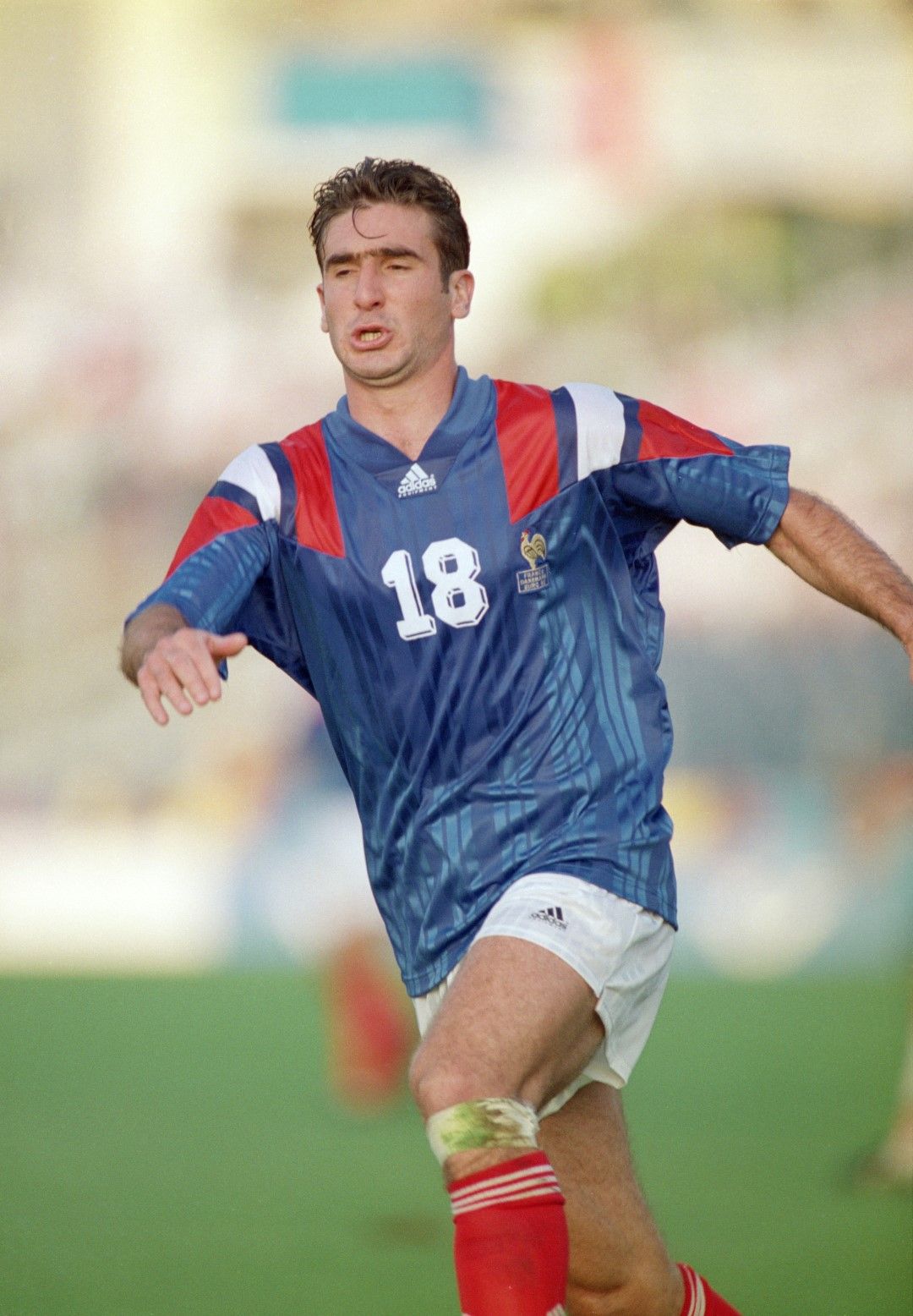 Ерик Кантона разтърси из основи английския футбол с "Манчестър Юнайтед", но така и не успя да играе на Мондиал за Франция. През 1993 г. бе близо, но голът в последната минута на Емил Костадинов отне мечтата му.