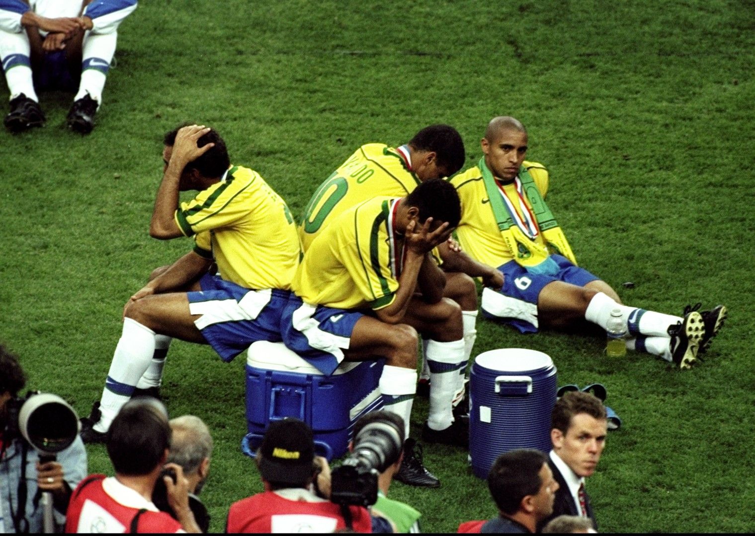 1998 г., Париж. Този път Бразилия плаче.
