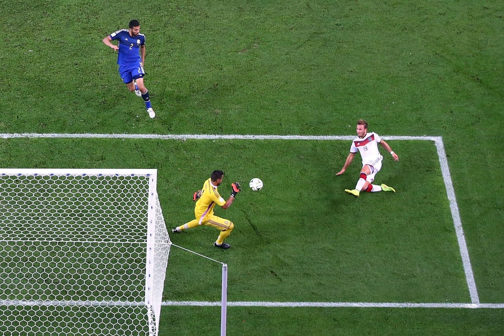 Голът на Марио Гьотце донесе победата в 113-ата минута.