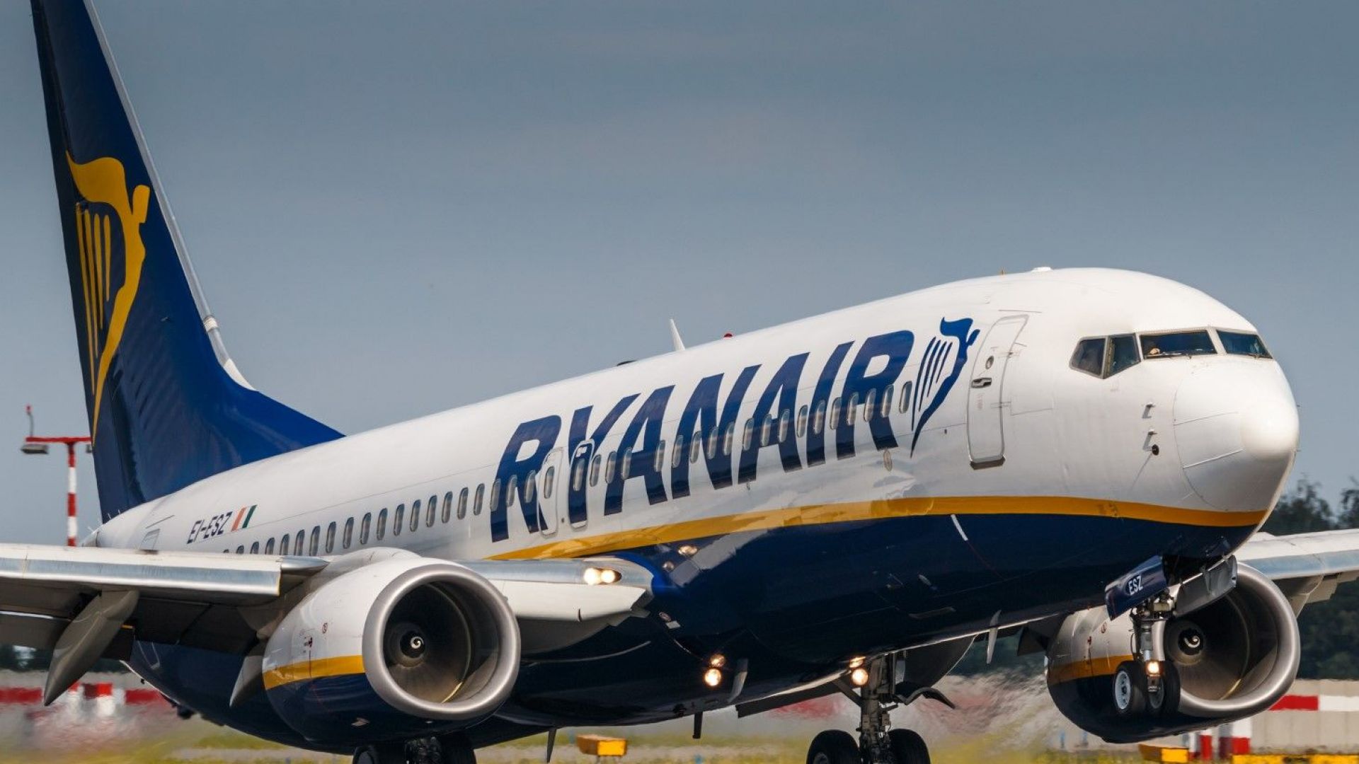 Ирландският нискотарифен авиопревозвач Райънеър Ryanair обяви днес че ще отмени