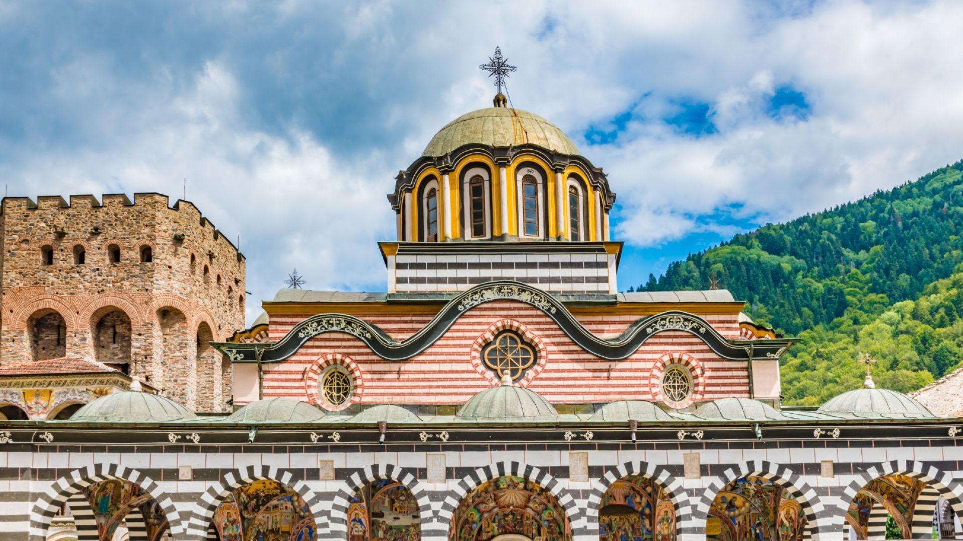 Най голямата света обител у нас Рилският манастир е пред