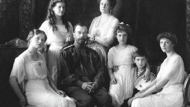След повече от век: Потомък на императорското семейство Романови вдига сватба в Петербург