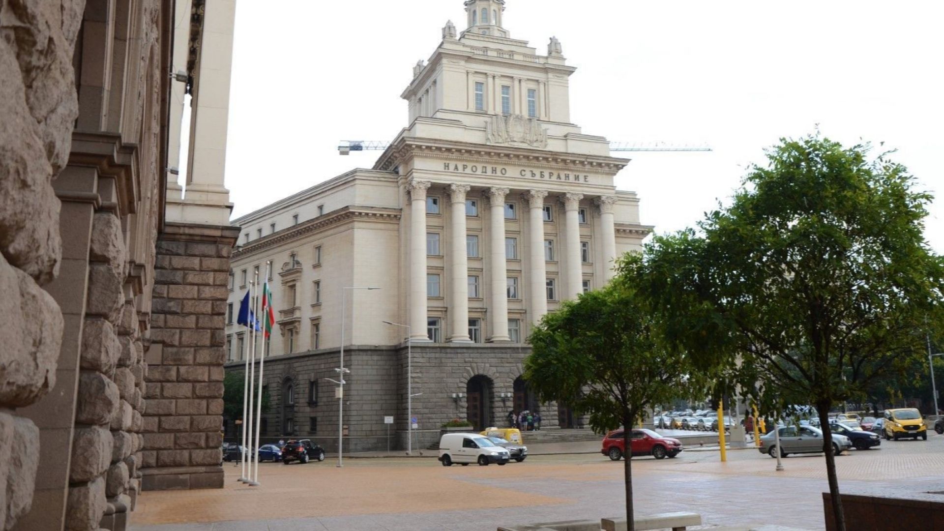 Депутатите се готвят да се местят в новата стара сграда на