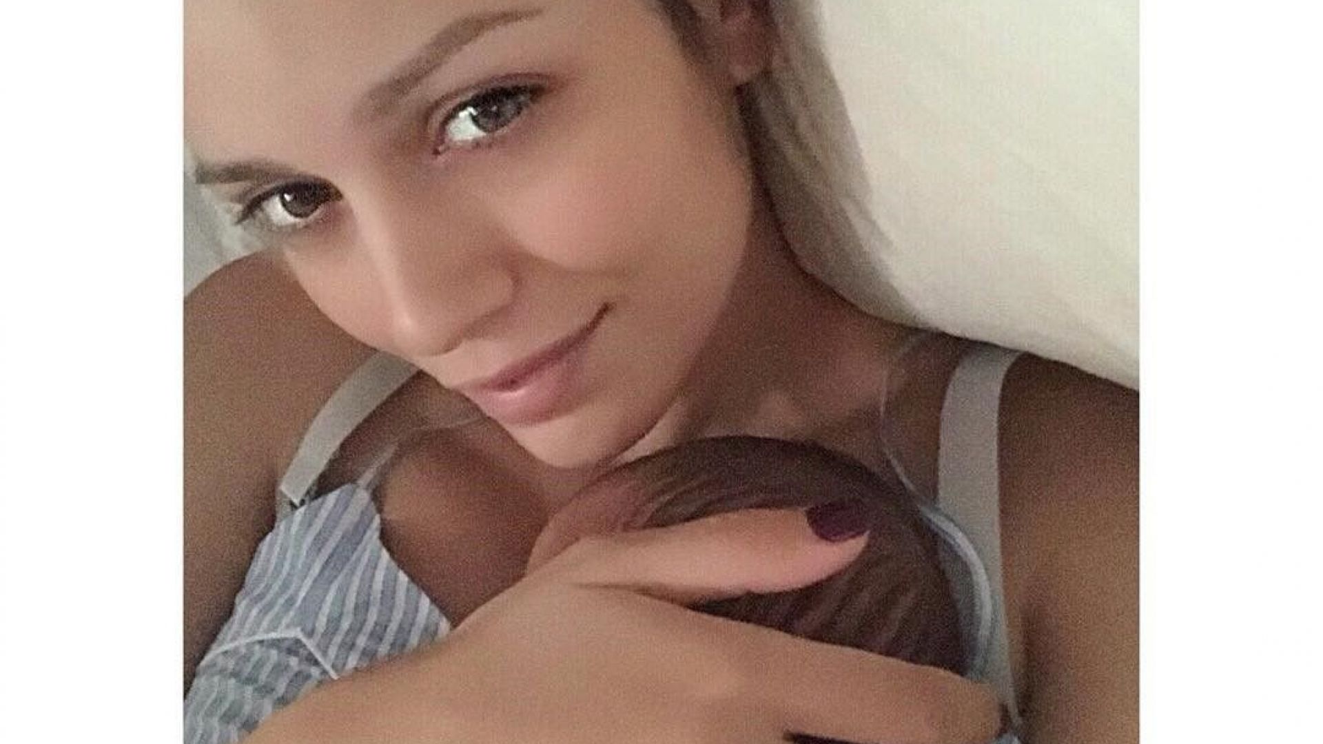 И Ралица Паскалева показа новородения Максим