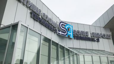 Първият редовен полет на България Ер от Лондон до София