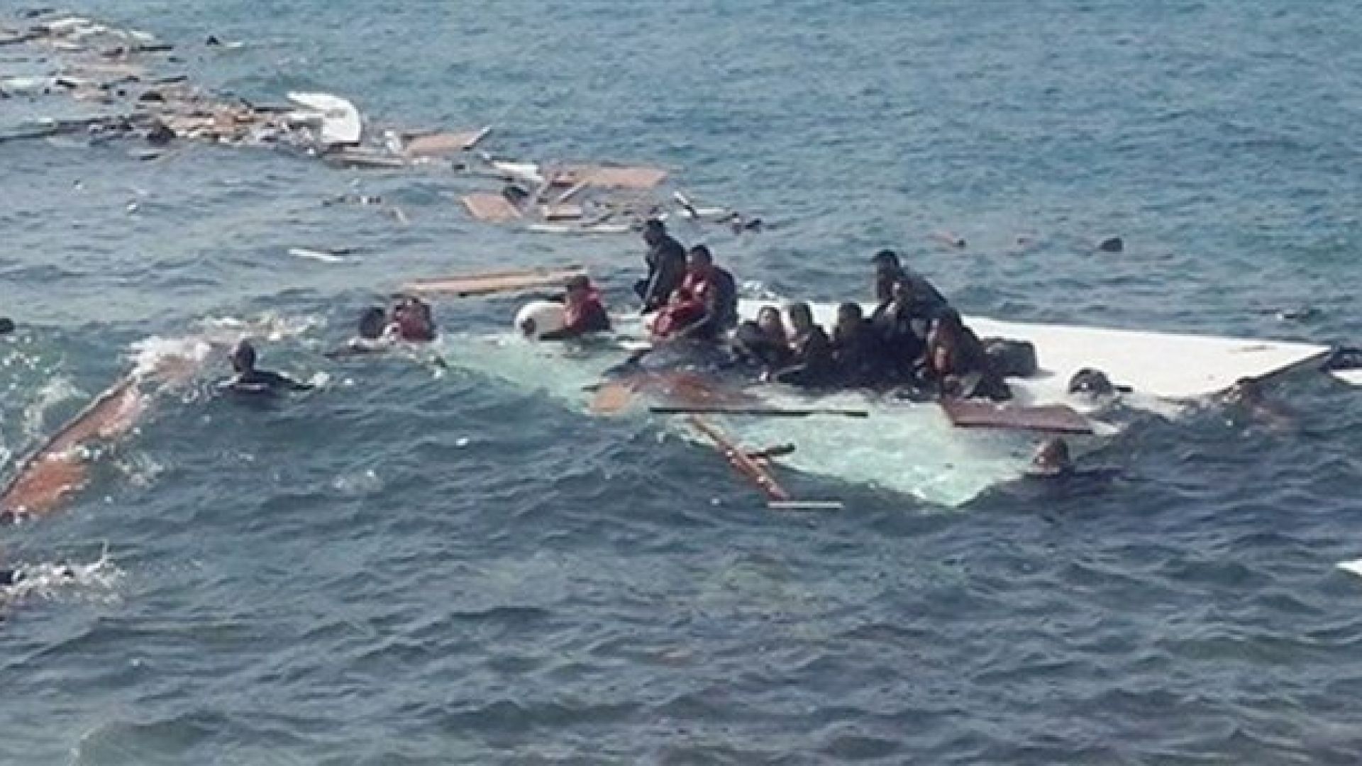 Кораб със  160 мигранти потъна край Северен Кипър