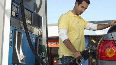 Словения ограничава зареждането на гориво на бензиностанциите до 50 литра