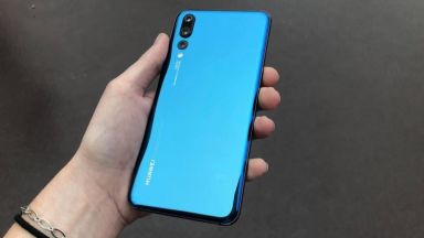 Huawei иска първи да пусне смартфон със сгъваем дисплей
