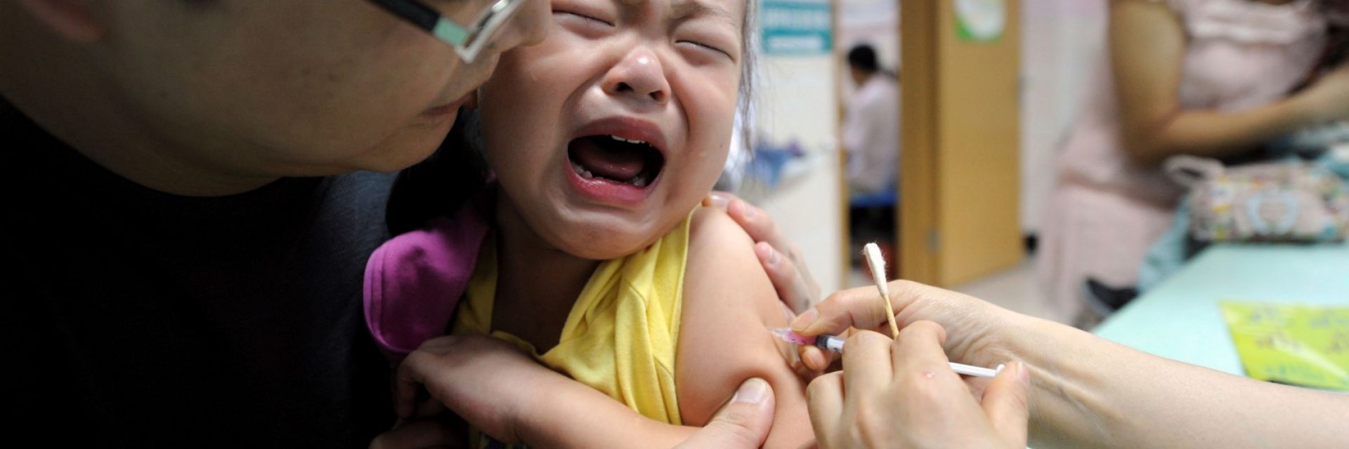 Голям скандал с ваксини разтърси Китай (видео)