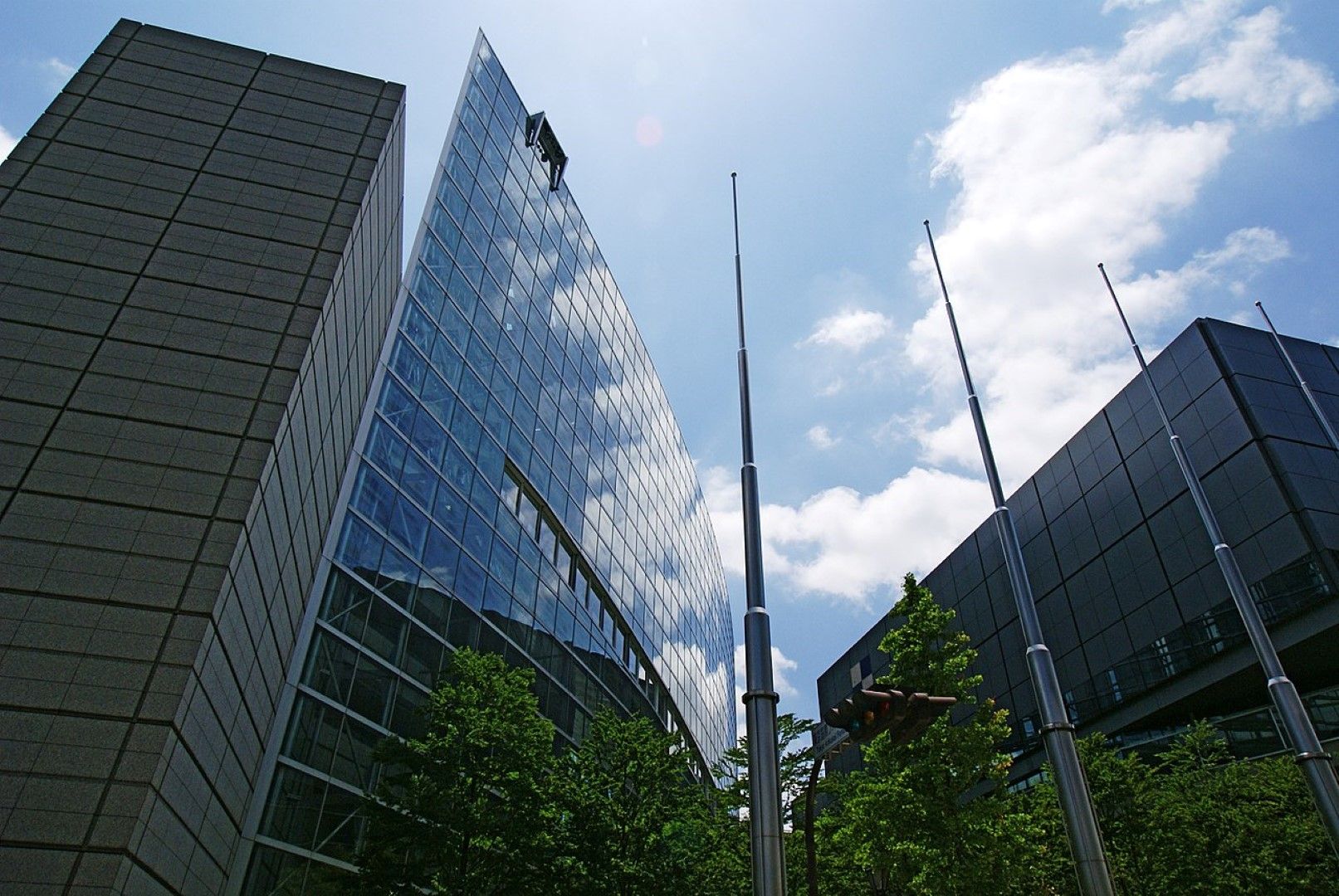 Tokyo Big Sight - една от забележителностите на града, изложбен и конферентен център, който се превръща в медиен център за игрите.
