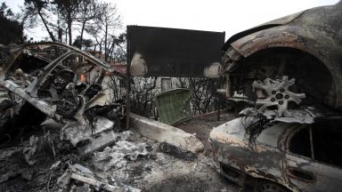 Българка е сред пострадалите при пожарите в Атина (видео)