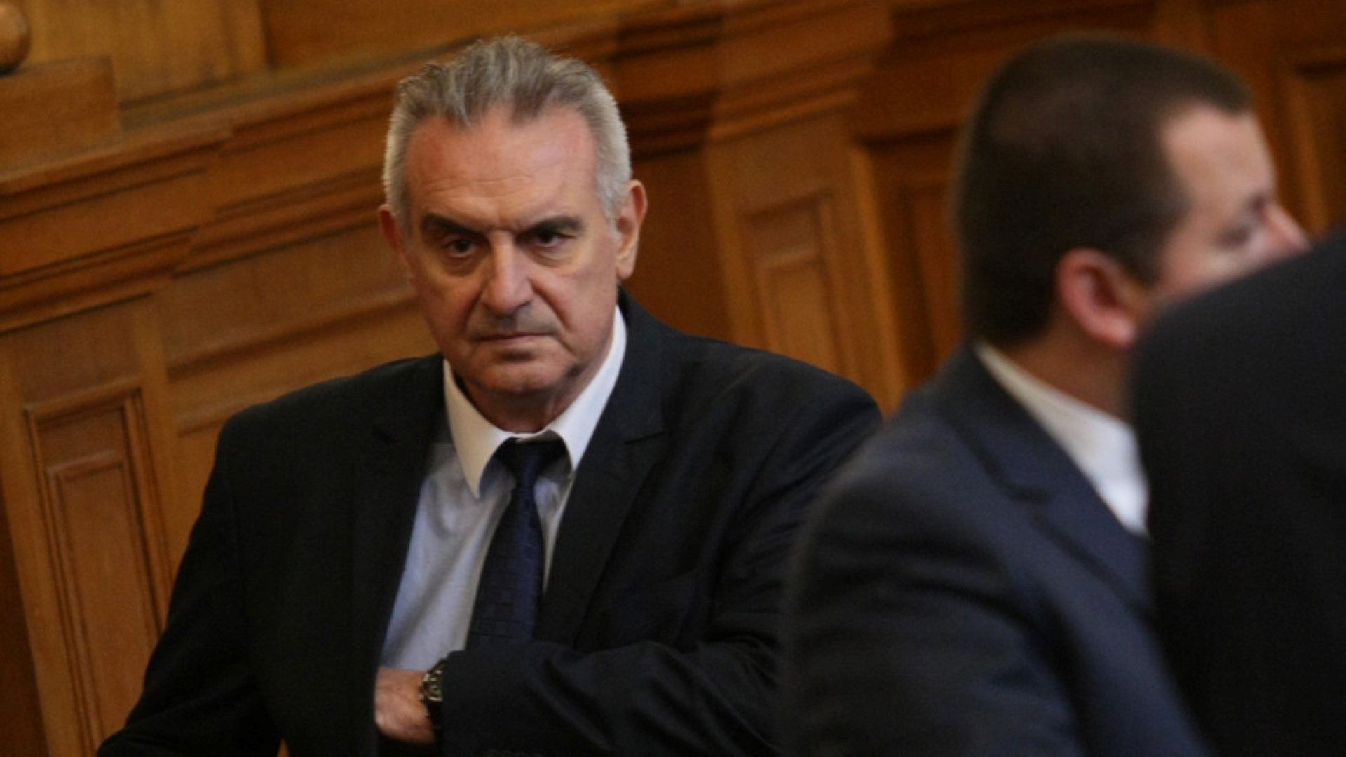 Скандал в НС - Сидеров обвини депутат от НФСБ, че го е бутал, той отрича