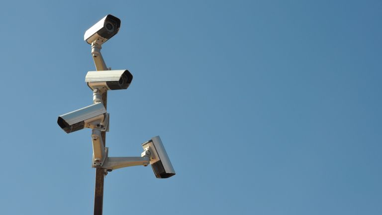 Полицията в Лос Анджелис прекратява използването на AI камери от Flock Safety