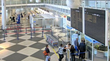 Затворен бе един от терминалите  на летището в Мюнхен