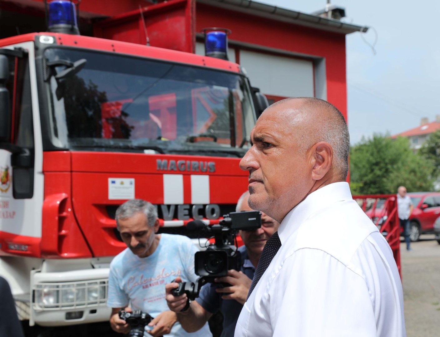Бойко Борисов инспектира пожарната и санираната й сграда в Нови пазар 