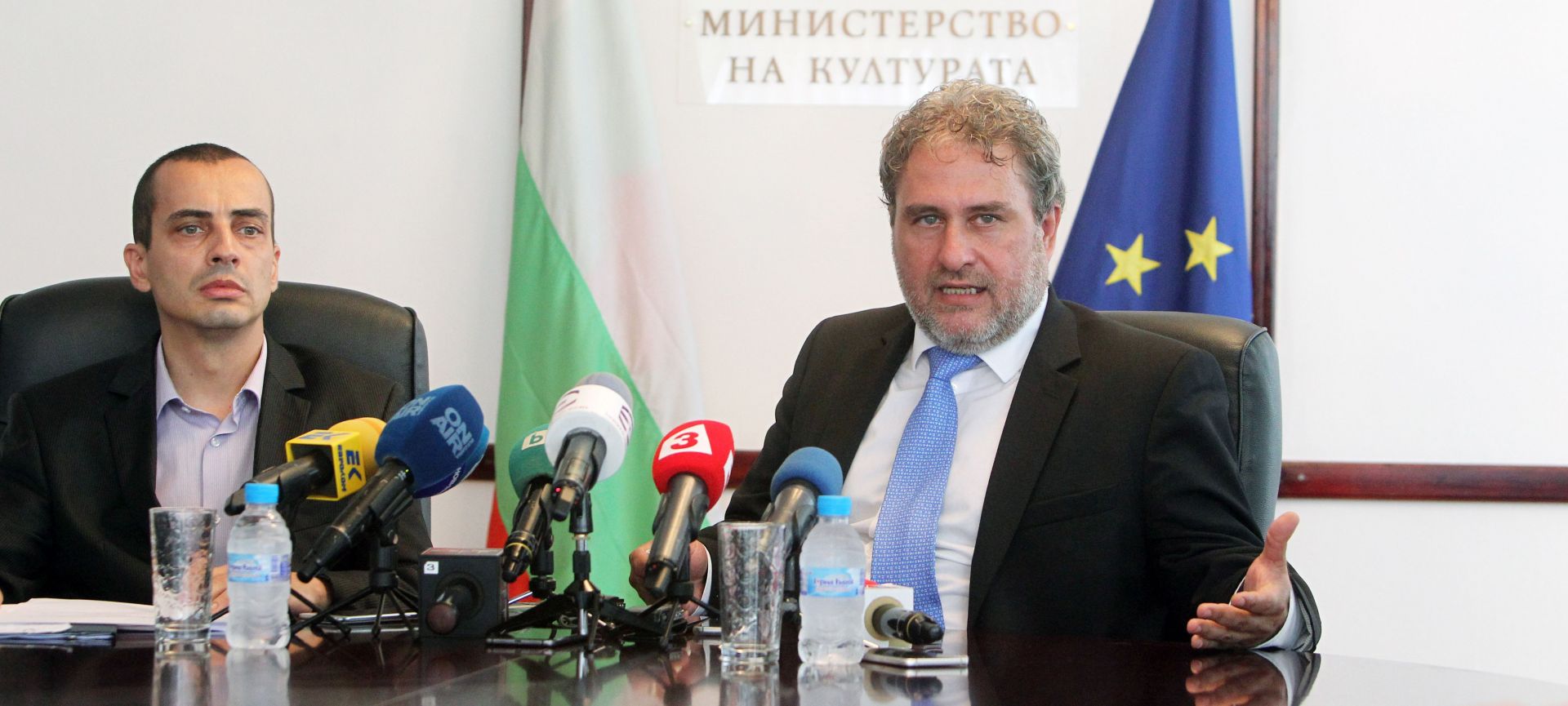 Зам.-кметът Тодор Чобанов и министър Боил Банов дадоха съвместна пресконферениця