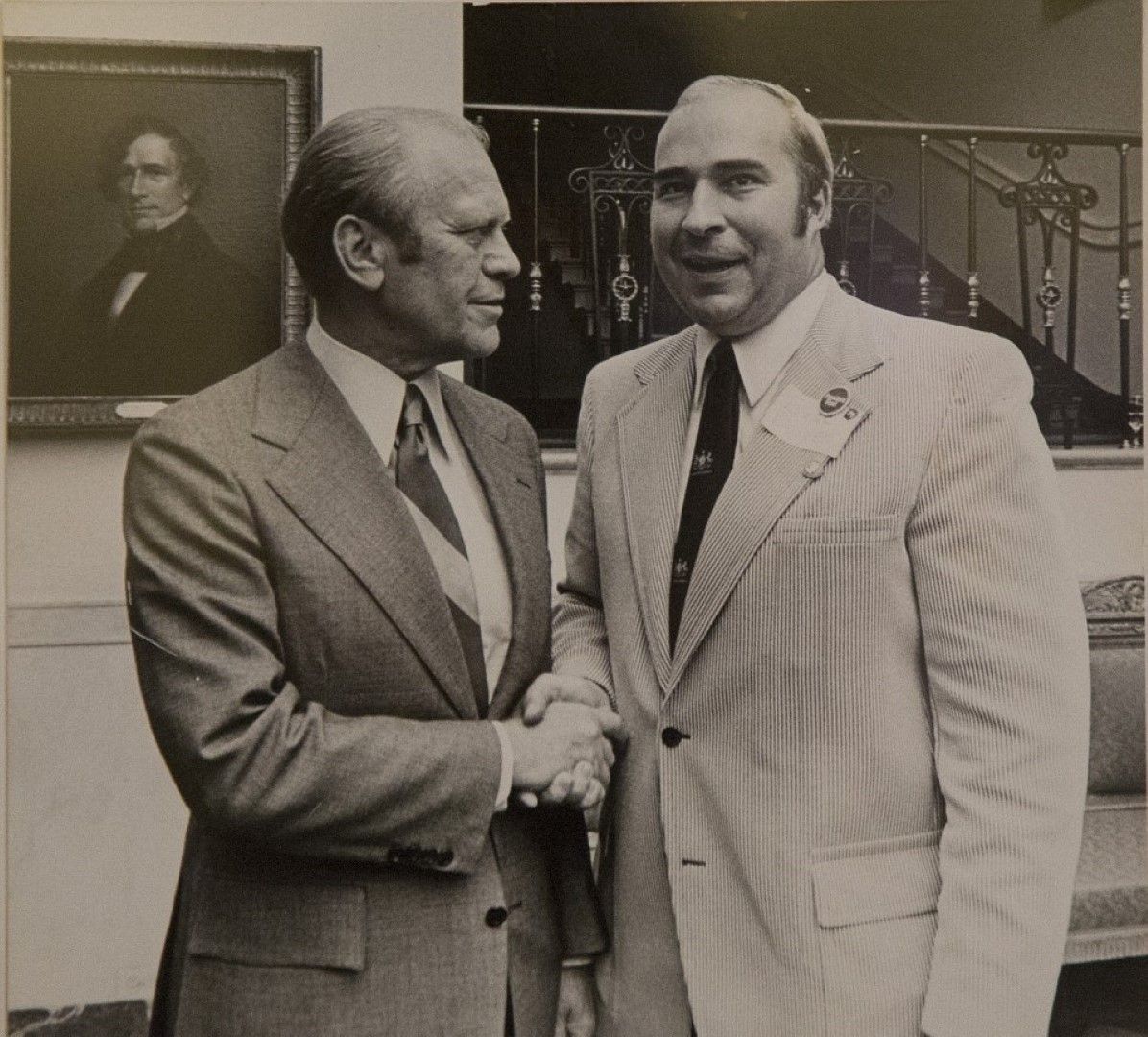 Дуайър с президента Джералд Форд през 1970 г.