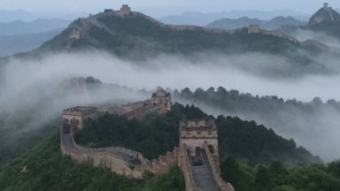 Великата китайска стена се срутва на места