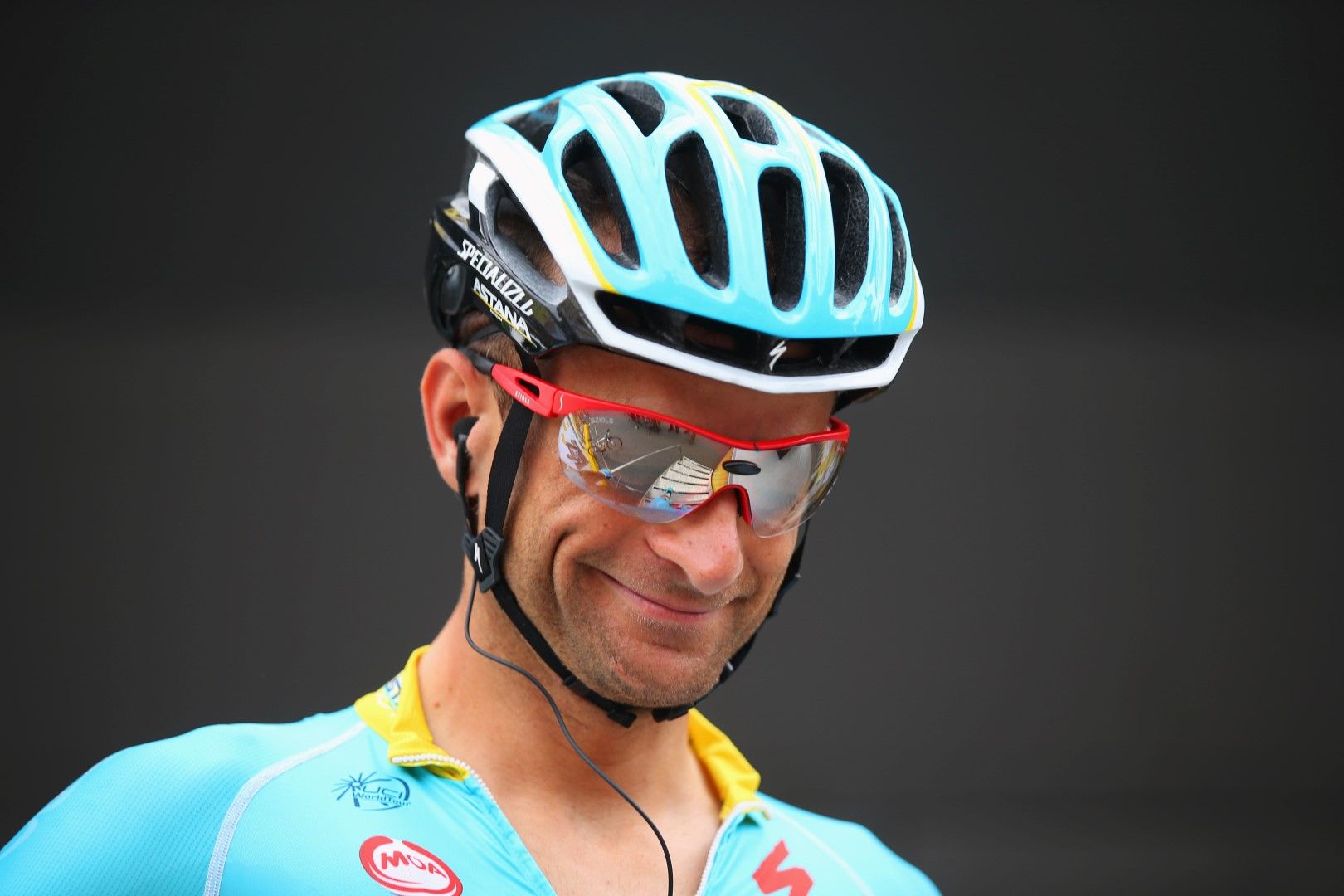 Микеле Скарпони е италиански колоездач. Победител е "Джиро   Д`Италия" през 2011-а, участва и четири пъти на "Тур дьо   Франс".