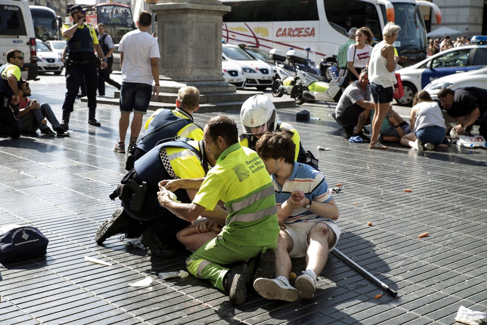 На 17 август 2017 г. един от нападателите се вряза с ван в тълпата на една от най-оживените улици на Барселона и отне живота на 14 души