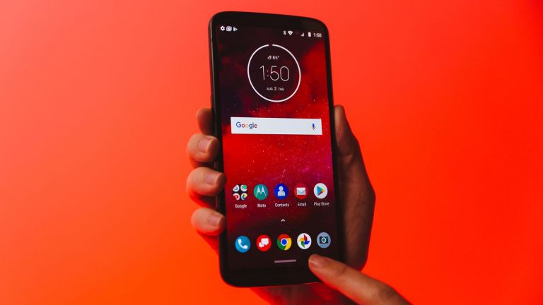 Motorola представи първия 5G смартфон