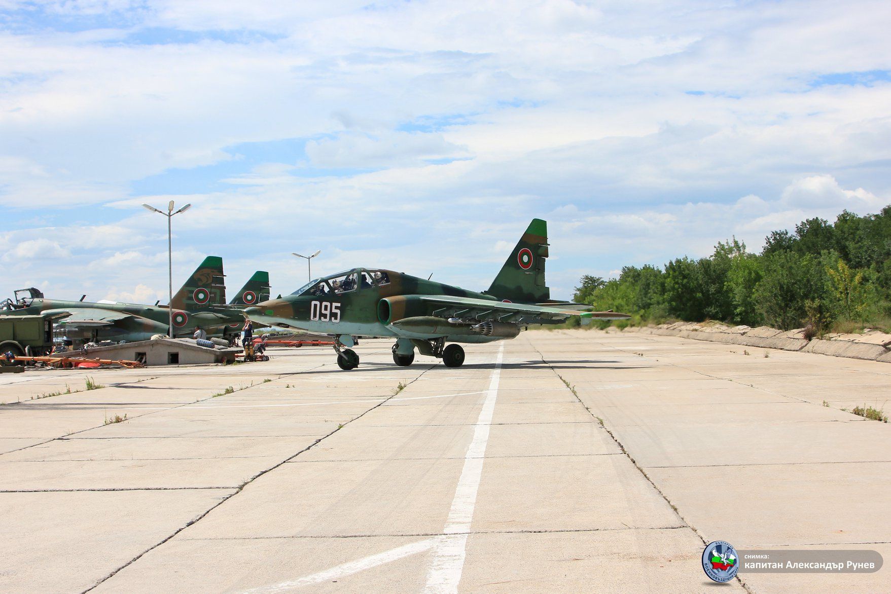 Български Су-25