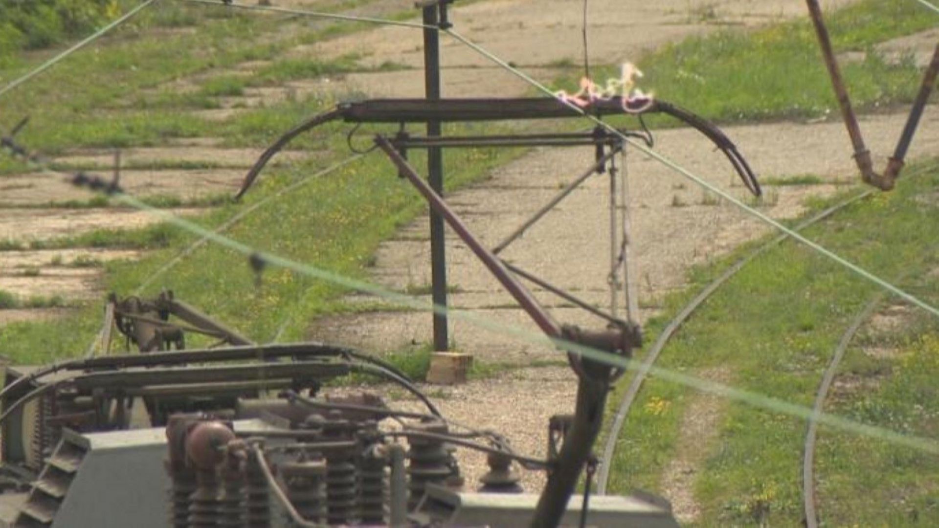 Момче на 13 годишна възраст е обгоряло от волтова дъга над