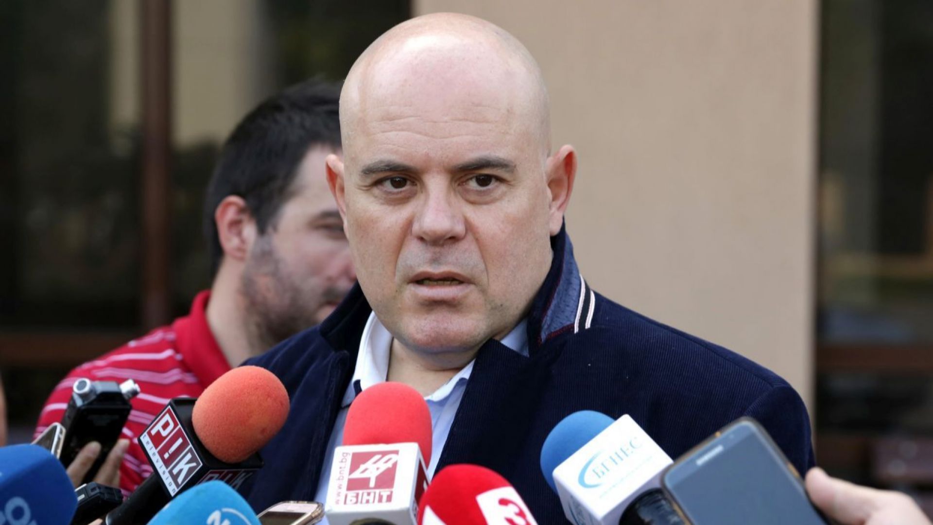 Към наказателна отговорност са привлечени 6 лица 5 от тях