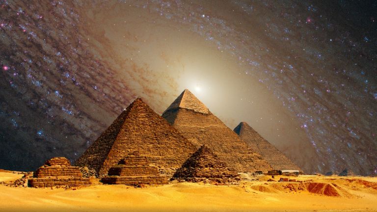 Пирамидите в Гиза концентрират електромагнитни вълни