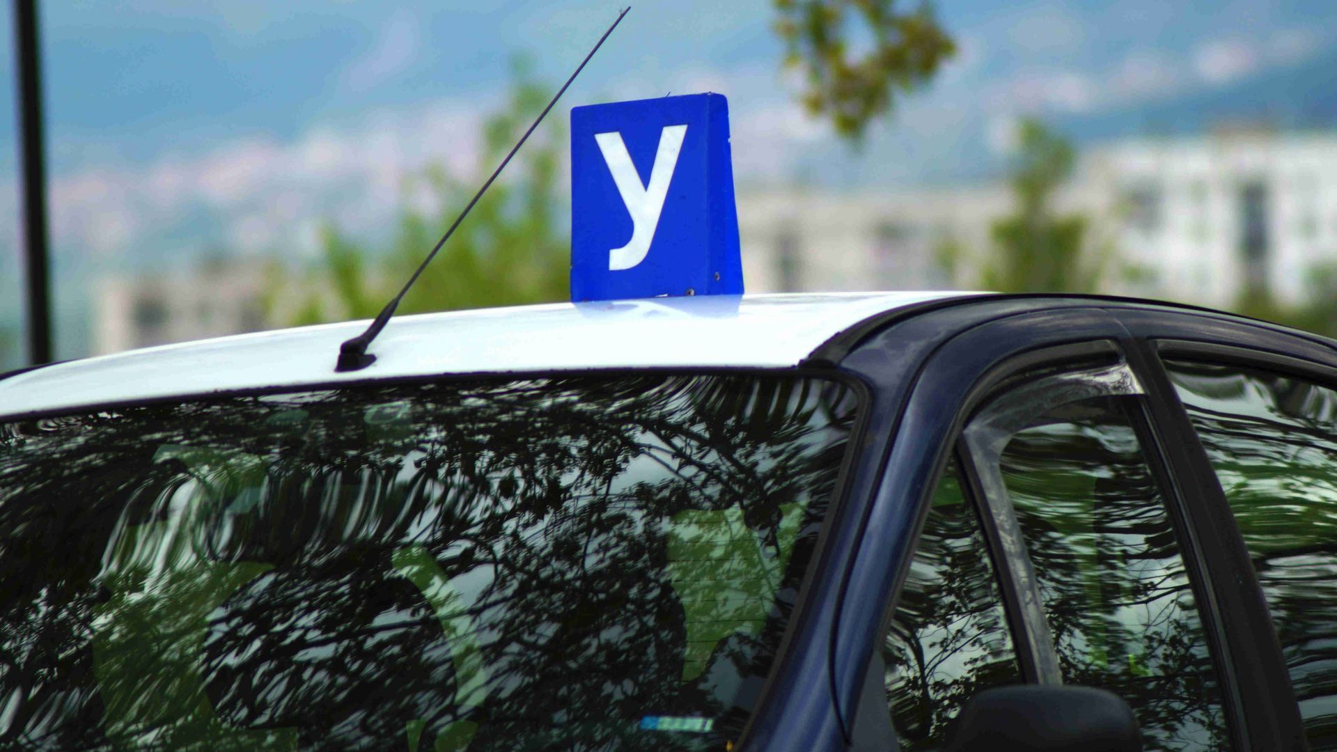 Подготвят се нови правила за взимането на шофьорски книжки Промени