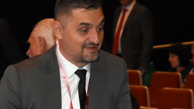 Има два пътя по които може да тръгне ръководството на