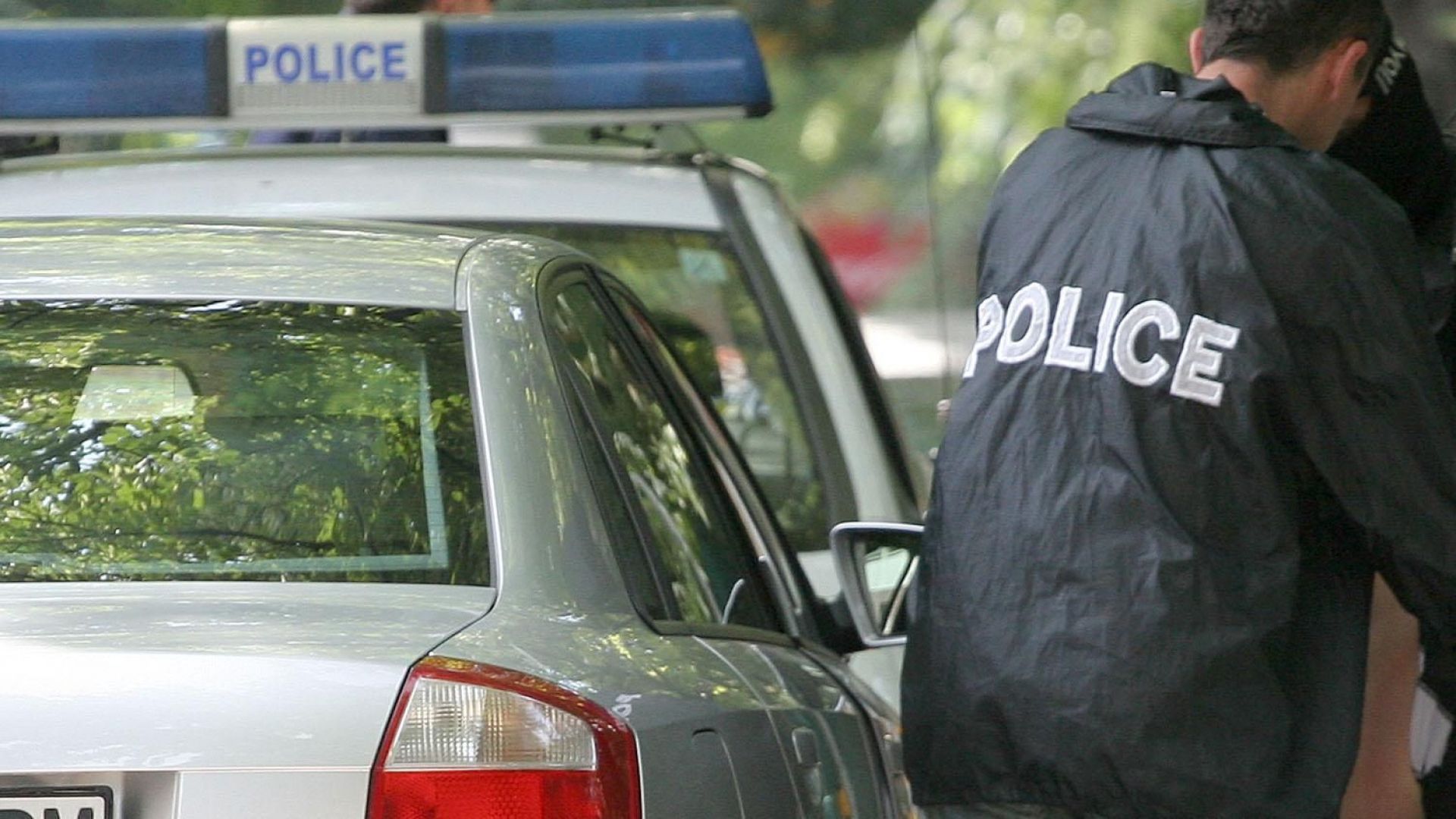 Инцидентът при който днес бе прострелян полицай е свързан с