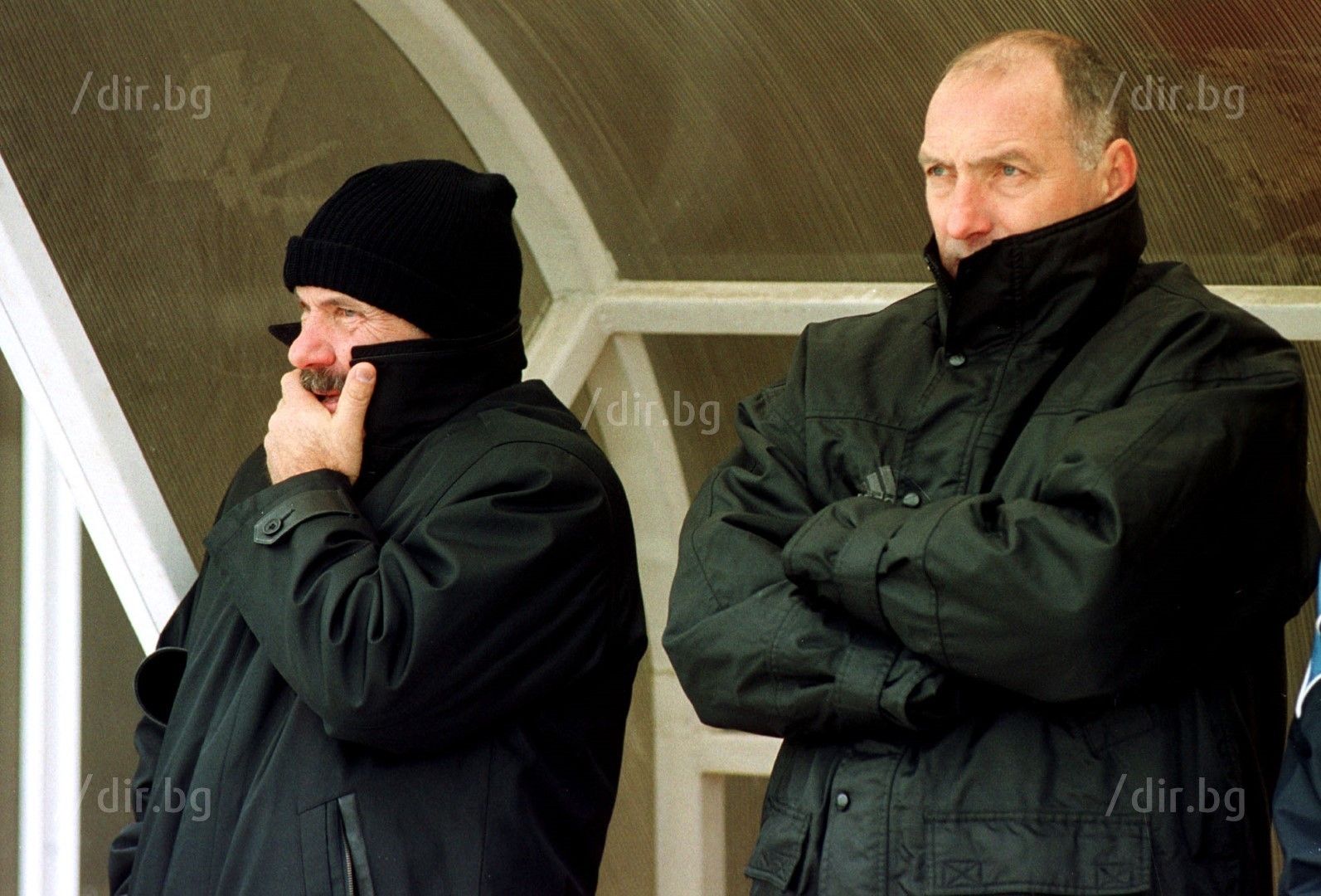 Декември 2003 г. -  с Адрей Желязков край тъчлинията по време на мач срещу "Локомотив" (Пд)