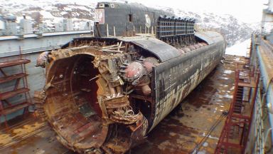 Гибелта на руската подводница „Курск“- какво знаем и какво не след 18 години