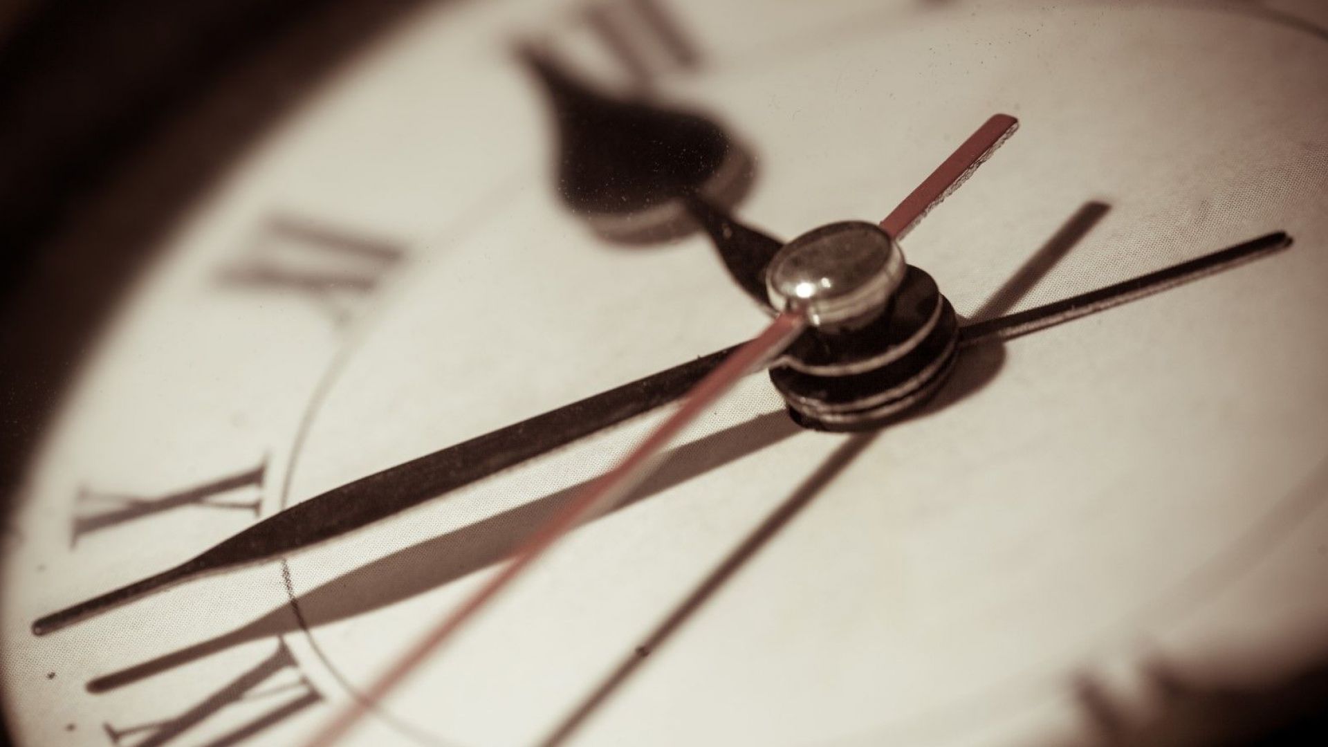 Европейската комисия ще премахне директивата за смяната на часовото време