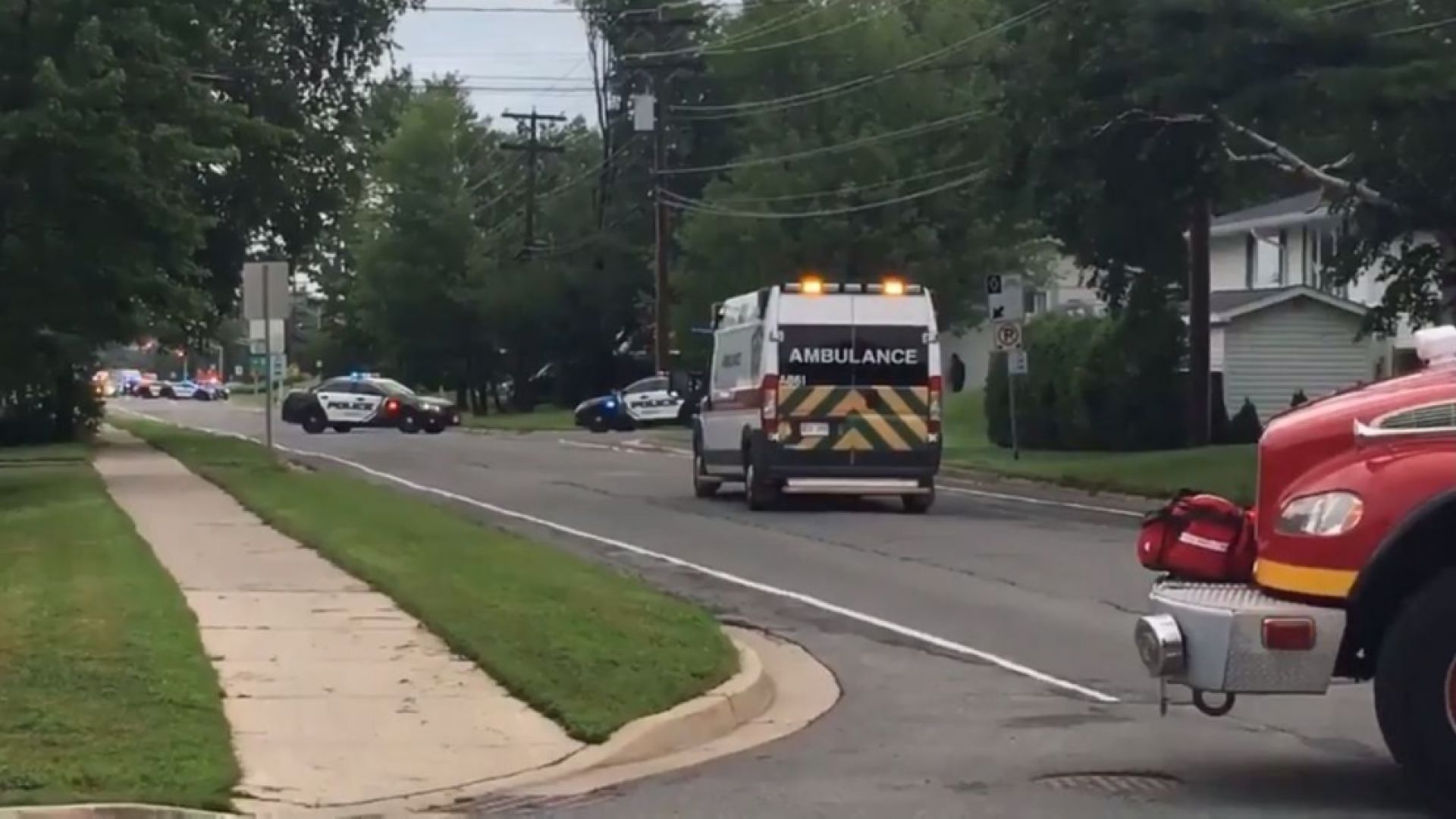 Мъж е открил стрелба по хора в Канада и полицията