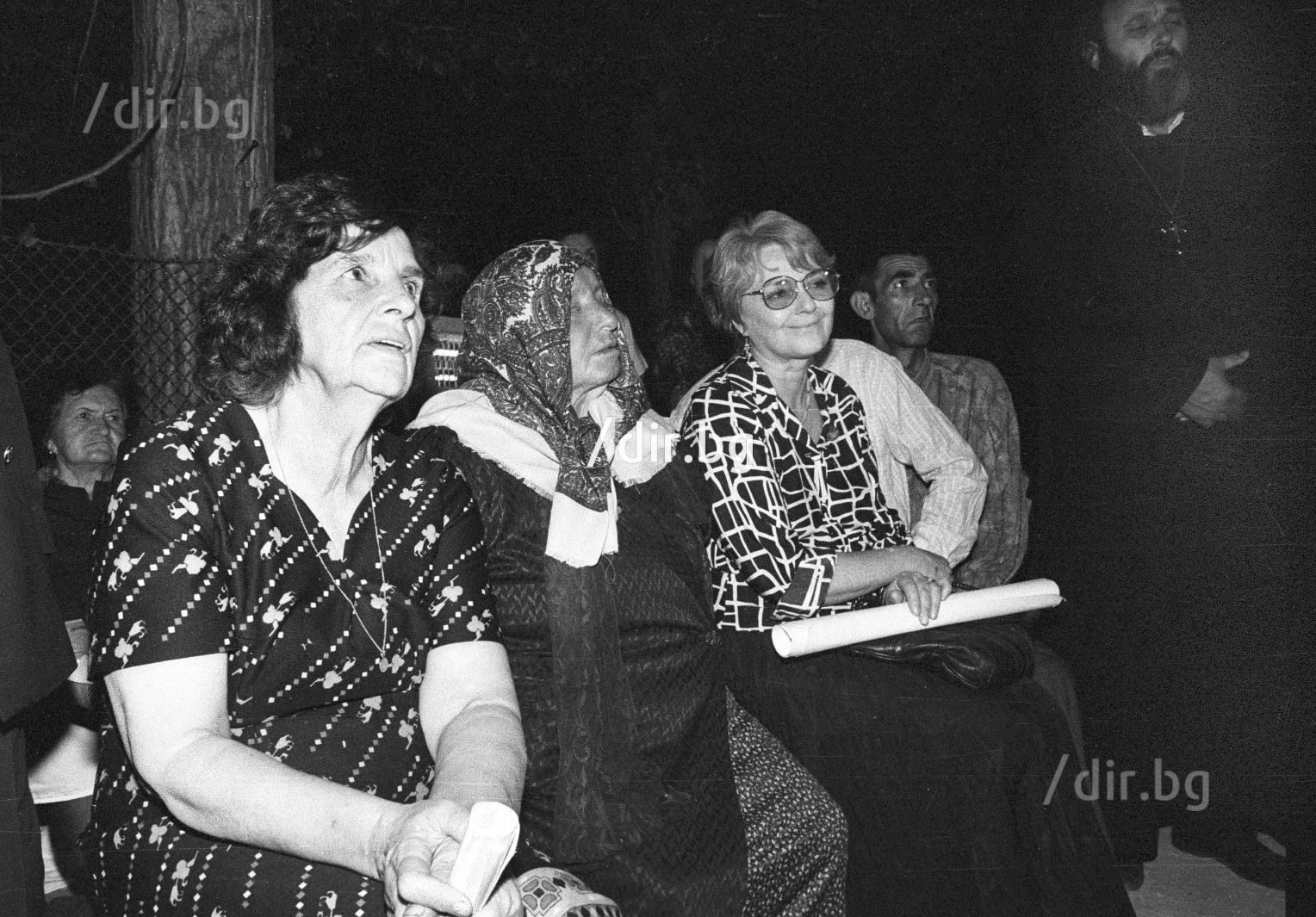 С Невена Коканова на Петков ден на Рупите през 1993 г.