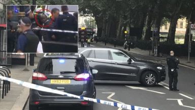 Ето го мъжа, който се заби с колата си в оградата на британския парламент