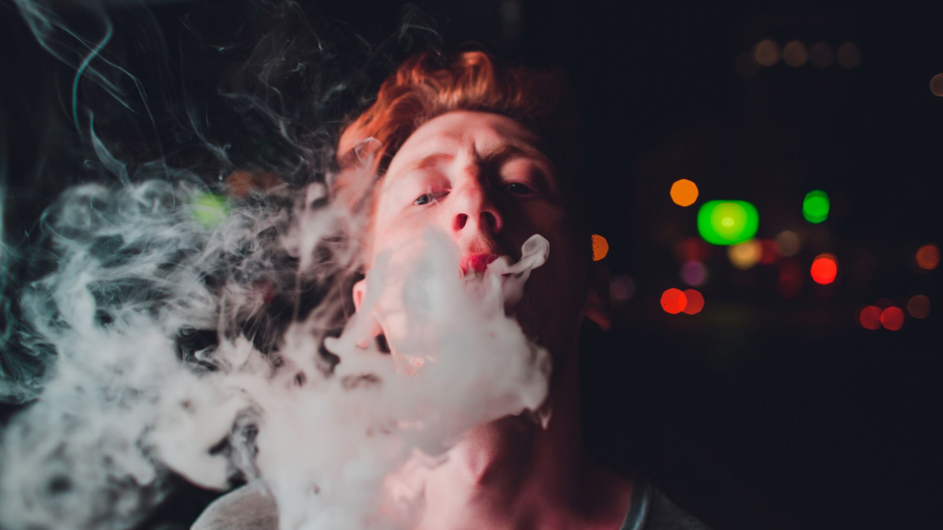 Ново изследване: Електронните цигари са опасни за белите дробове