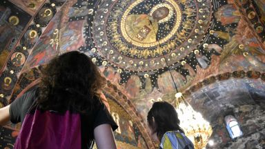Реставрират стенопис от 14 век в Бачковския манастир