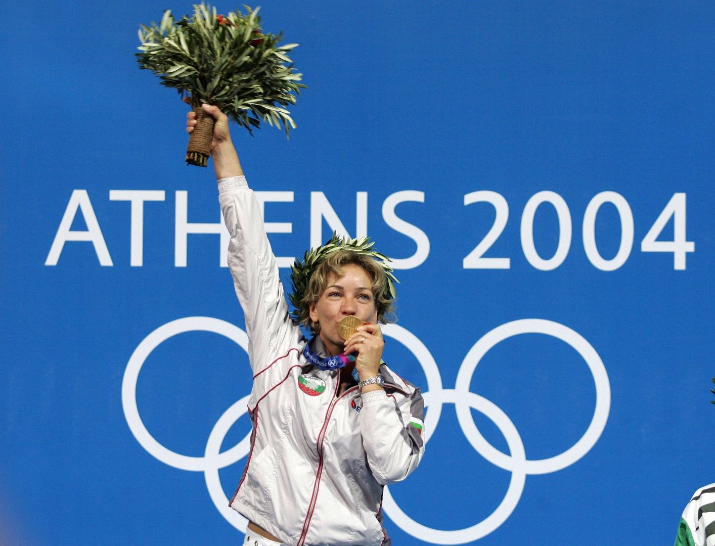 Мария Гроздева е двукратен олимпийски шампион от Игрите в Сидни (2000) и Атина (2004) и трикратен бронзов медалист в спортната стрелба.
