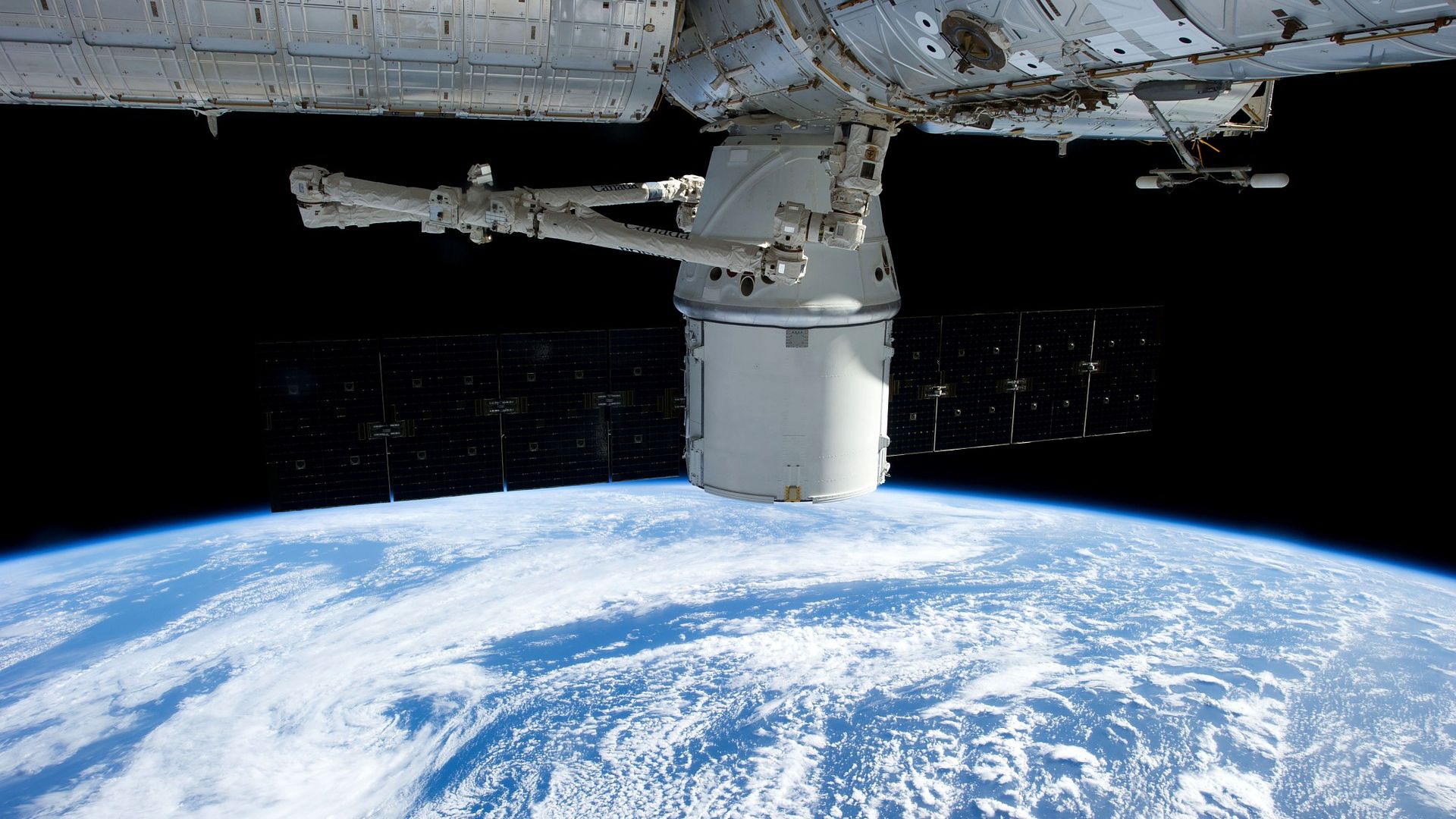 Руски сателит се е опитал миналата година да шпионира френско италиански