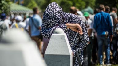 САЩ критикуваха отричането на броя на жертвите в Сребреница